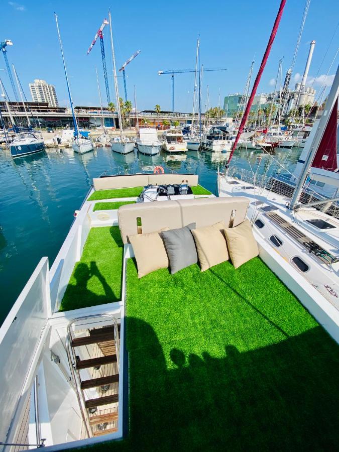 Barco Muy Romantico Con Parking! سان أدريان دي بيزوس المظهر الخارجي الصورة